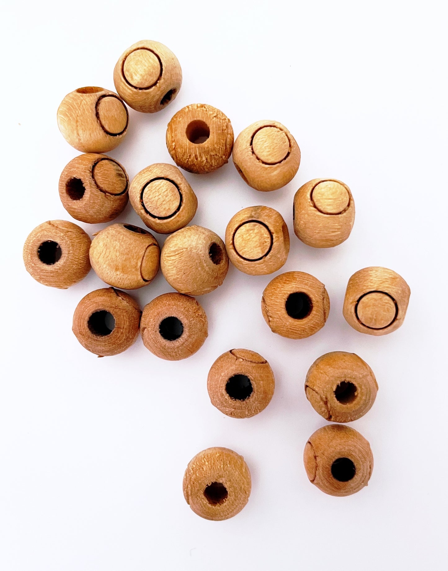 Wooden Beads - pack of 6 - B003