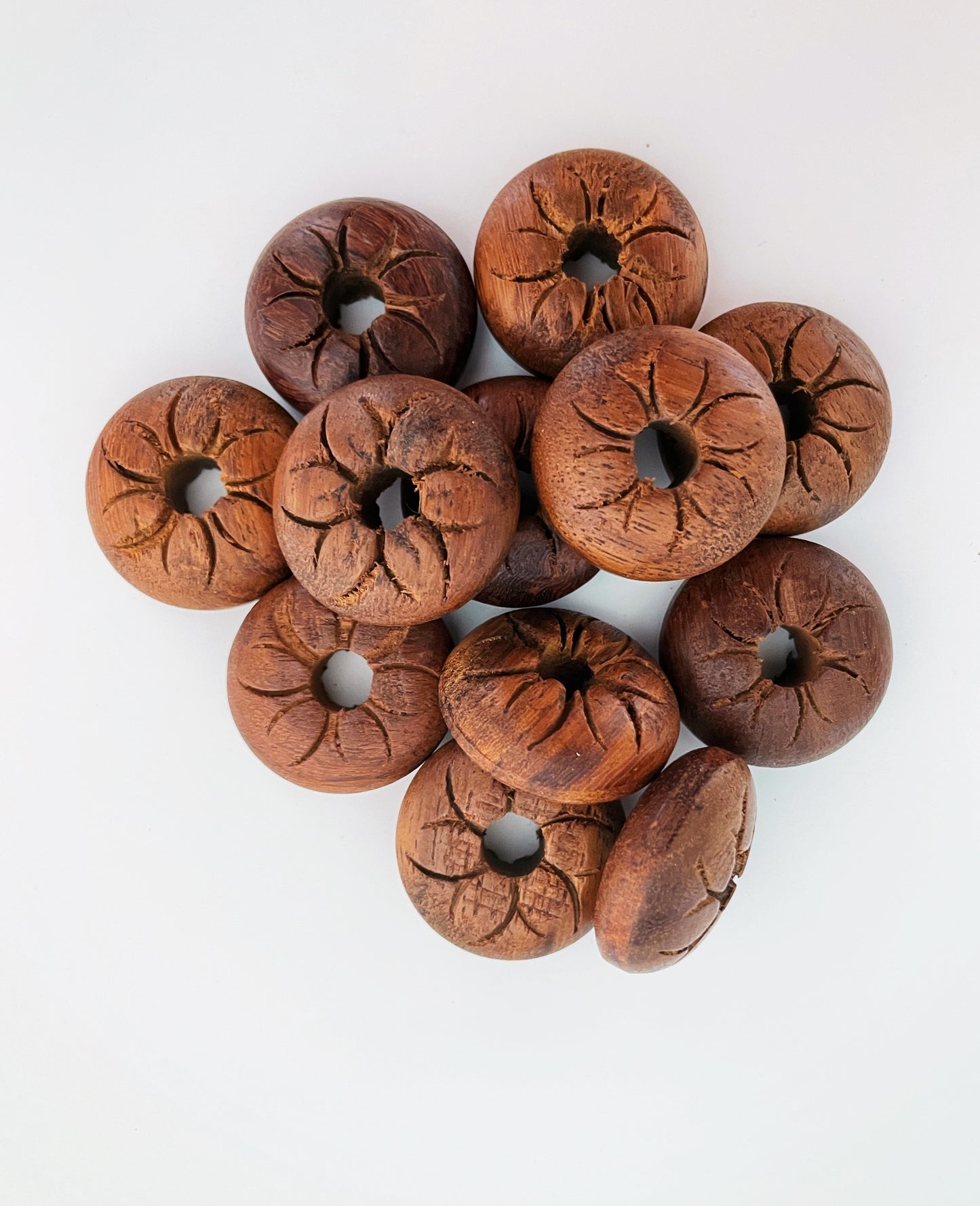 Wooden Beads - pack of 6 - B012