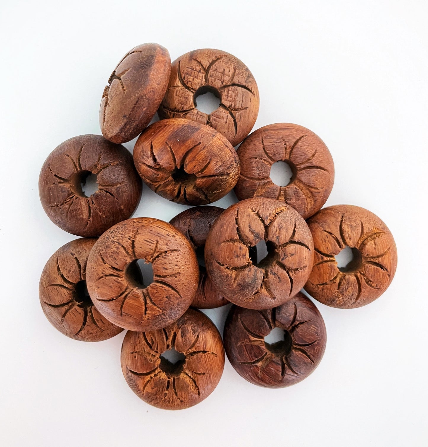 Wooden Beads - pack of 6 - B012