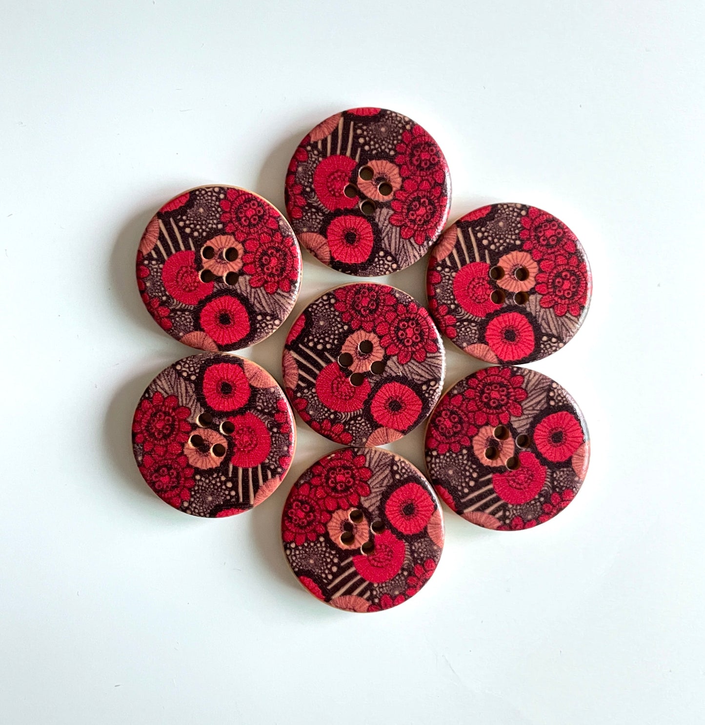 Vinatge buttons - pack of 6 - LWB010