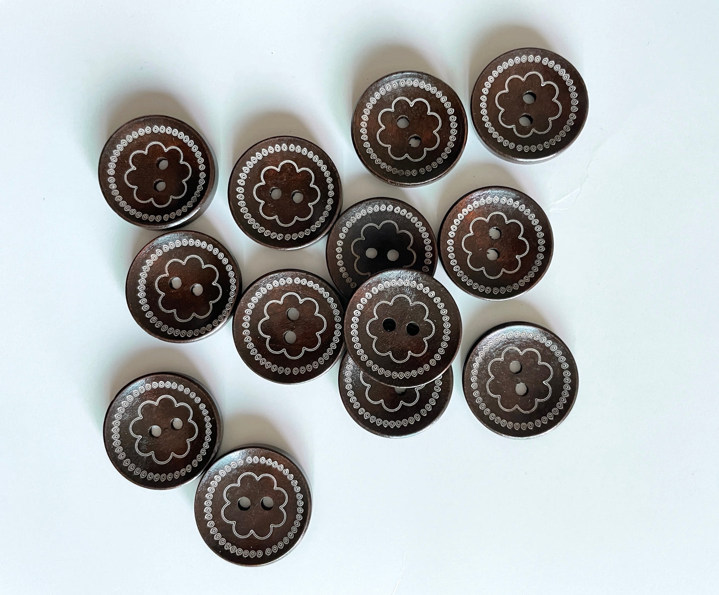 Wooden Buttons - pack of 6 - WB003