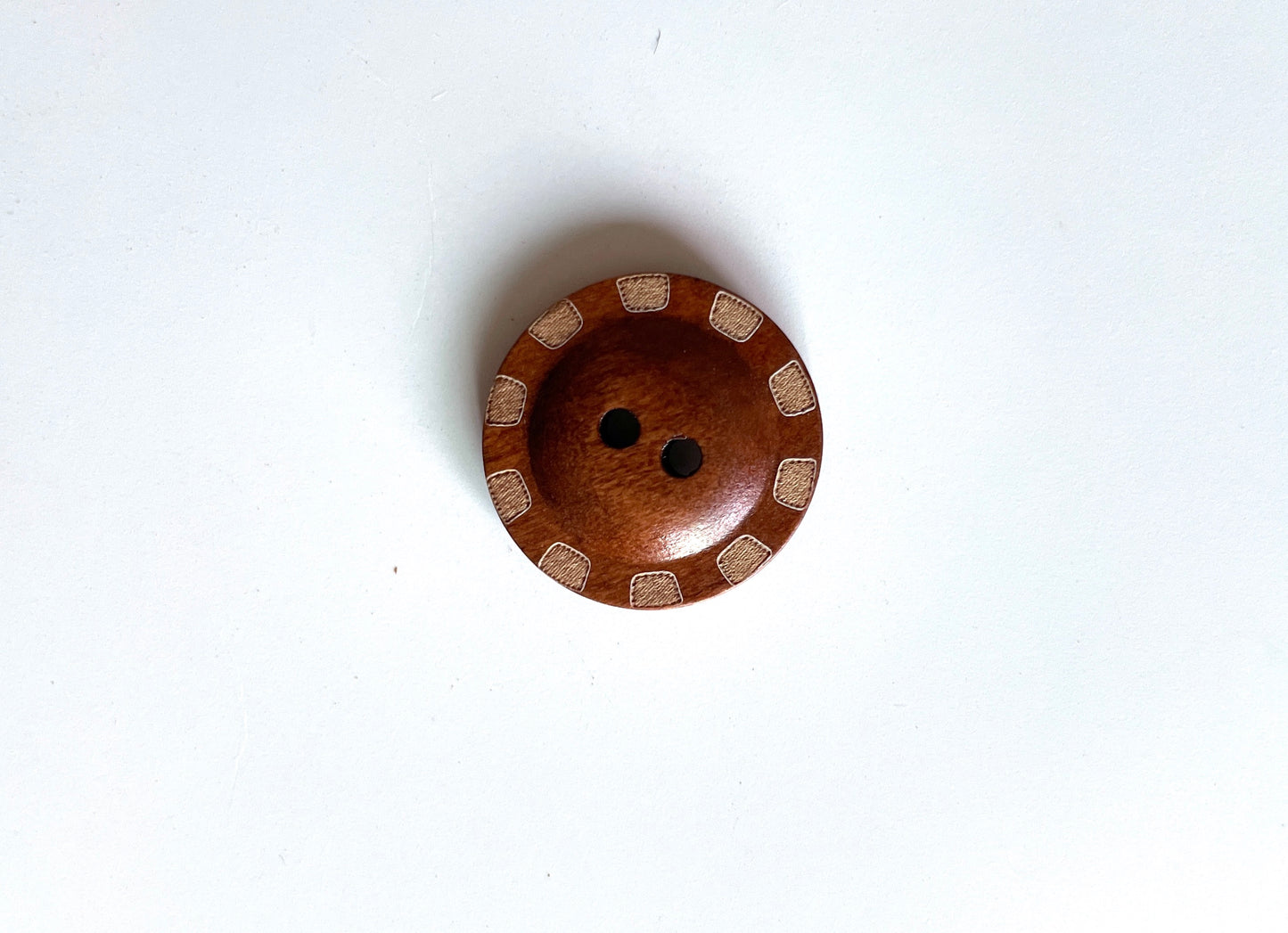 Wooden Buttons - pack of 6 - WB004