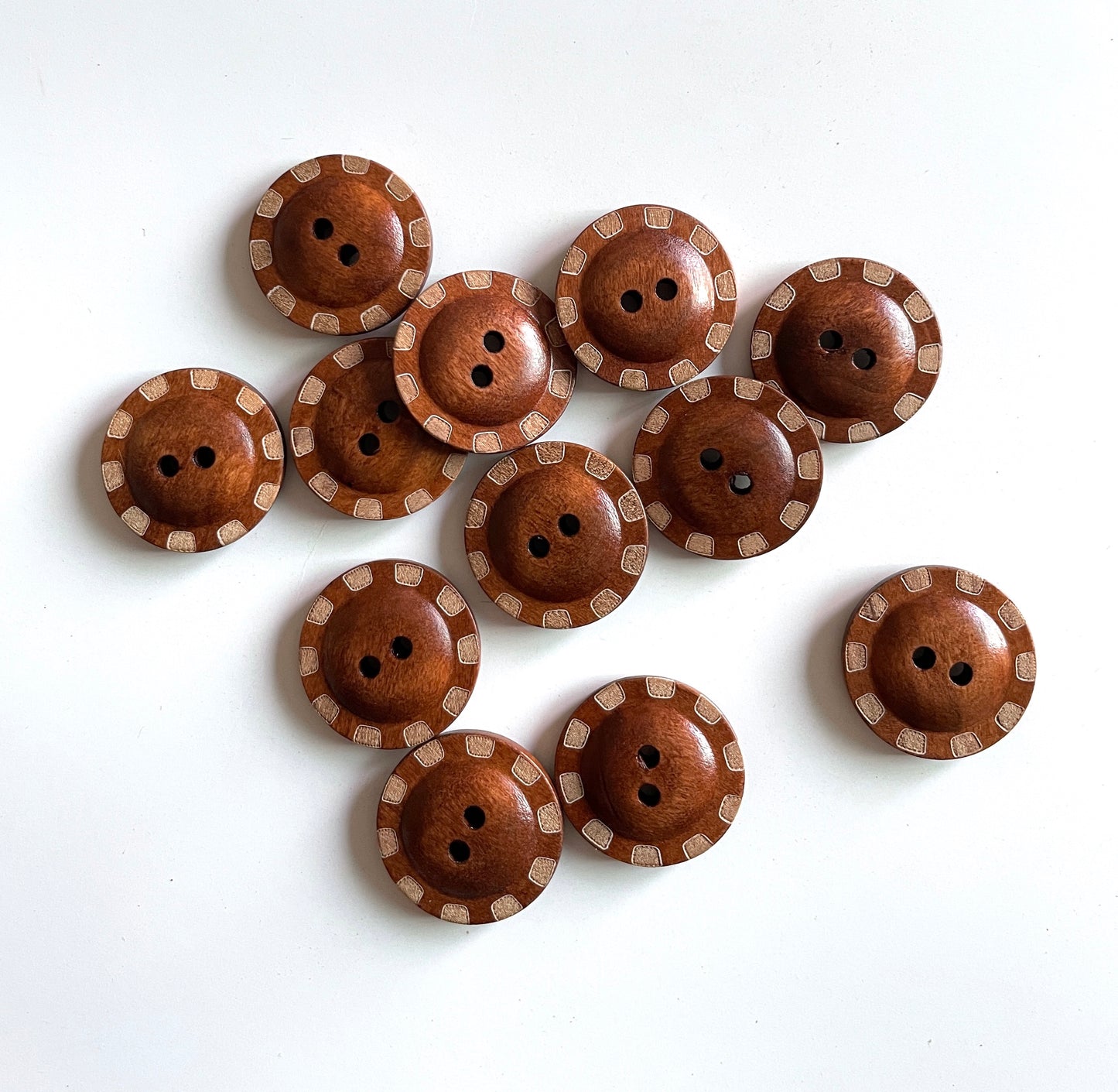 Wooden Buttons - pack of 6 - WB004