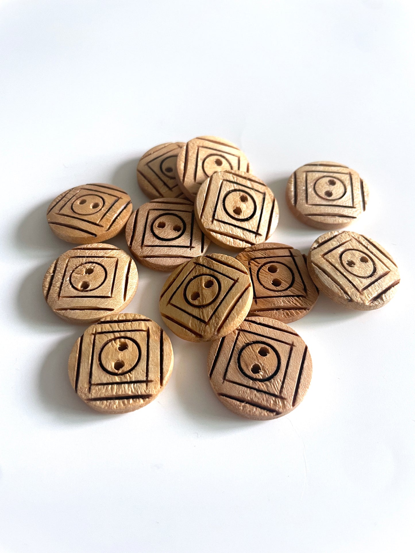 Wooden Buttons - Pack of 6 - WB096